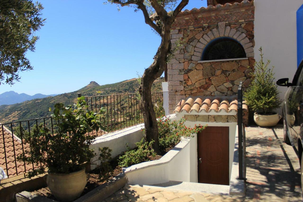 Vista Mare Apartment Lanusei Exterior photo